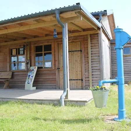 بيت للعطل Horse Lake Ranch 1 - 3