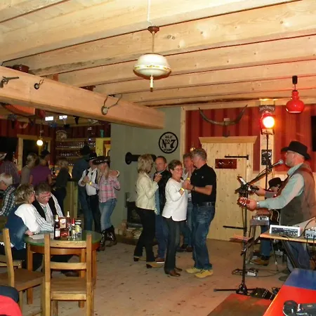 Horse Lake Ranch 1 - 3 Neuendorf (Saal)